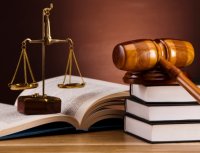 Юрист и адвокат: основные различия